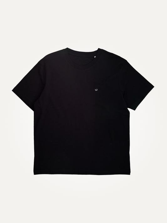 micro smiley black loose fit t-shirt organic unisex