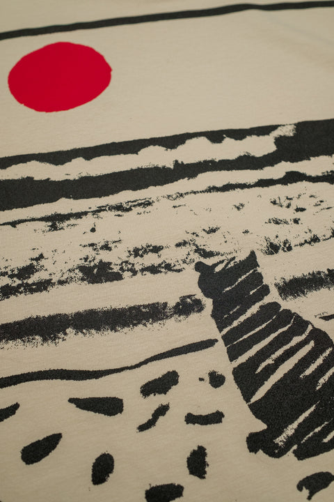 cat on the beach heavy oversized organic t-shirt