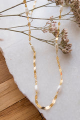 6 small pearls on flat chain necklace