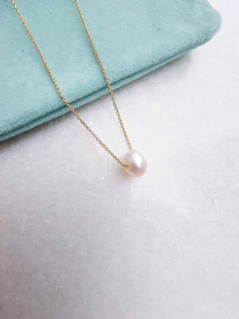 Fresh water pearl on delicate chain necklace te koop bij Almost Summer Amsterdam 5040241