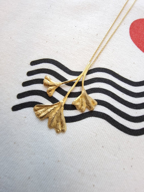 ginko leaf necklace te koop bij Almost Summer Amsterdam 5010591