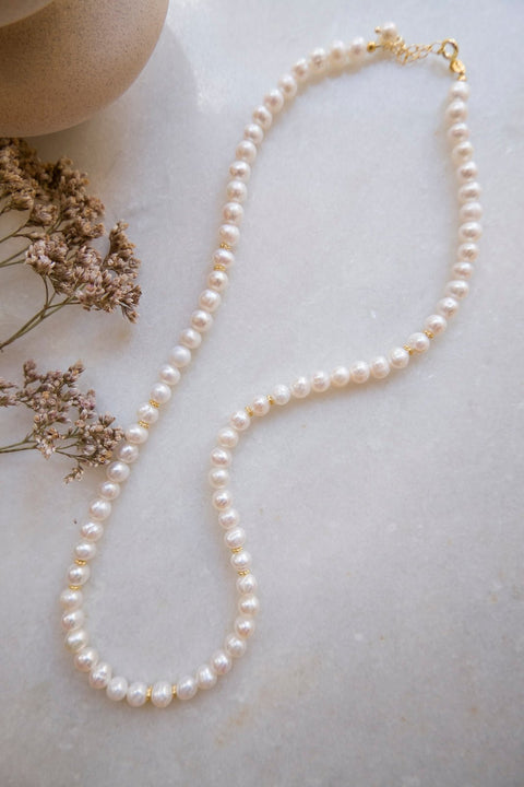 sweetwater pearls with golden little flowers necklace te koop bij Almost Summer Amsterdam 5040499